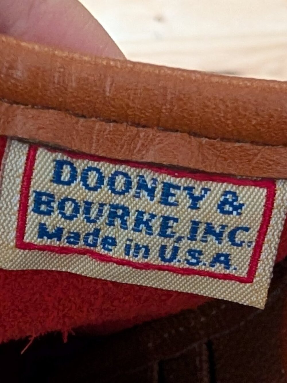 Dooney & Bourke purse - Picture 7 of 8